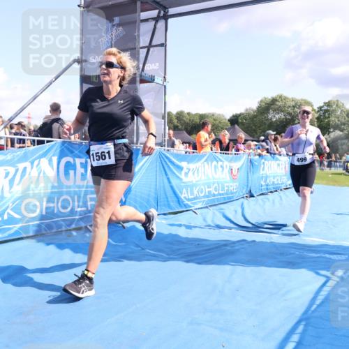 25.08.2024 - Elbe Triathlon Hamburg H.Heesch http://msf.ph/oto/6877201 25.08.2024 11:45:29 Ziel 499, 1561 meine-sportfotos.de