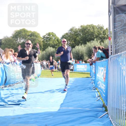 25.08.2024 - Elbe Triathlon Hamburg H.Heesch http://msf.ph/oto/6877212 25.08.2024 11:19:28 Ziel 569, 593, 639, 656 meine-sportfotos.de