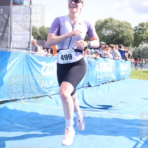 25.08.2024 - Elbe Triathlon Hamburg H.Heesch http://msf.ph/oto/6877214 25.08.2024 11:45:30 Ziel 499, 1561 meine-sportfotos.de