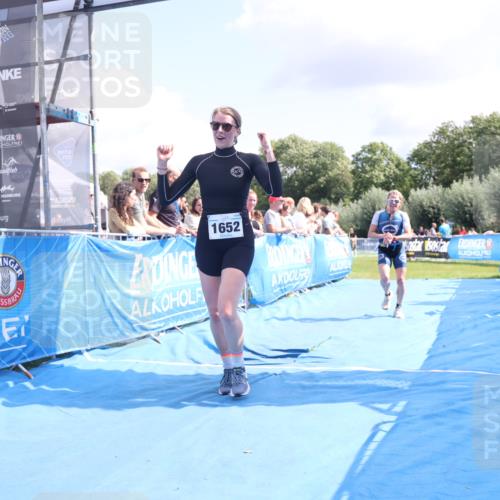 25.08.2024 - Elbe Triathlon Hamburg H.Heesch http://msf.ph/oto/6877223 25.08.2024 12:08:21 Ziel 552, 1524, 1652, 1678 meine-sportfotos.de