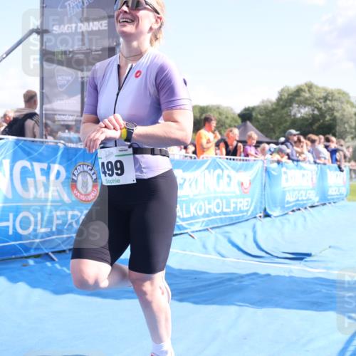 25.08.2024 - Elbe Triathlon Hamburg H.Heesch http://msf.ph/oto/6877228 25.08.2024 11:45:30 Ziel 499, 1561 meine-sportfotos.de