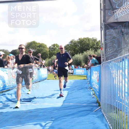 25.08.2024 - Elbe Triathlon Hamburg H.Heesch http://msf.ph/oto/6877233 25.08.2024 11:19:29 Ziel 435, 569, 593, 639, 656 meine-sportfotos.de