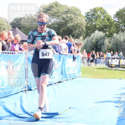 25.08.2024 - Elbe Triathlon Hamburg H.Heesch http://msf.ph/oto/6877239 25.08.2024 11:45:40 Ziel 547, 1715 meine-sportfotos.de