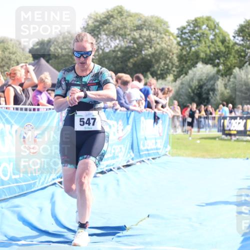 25.08.2024 - Elbe Triathlon Hamburg H.Heesch http://msf.ph/oto/6877245 25.08.2024 11:45:40 Ziel 547, 1715 meine-sportfotos.de