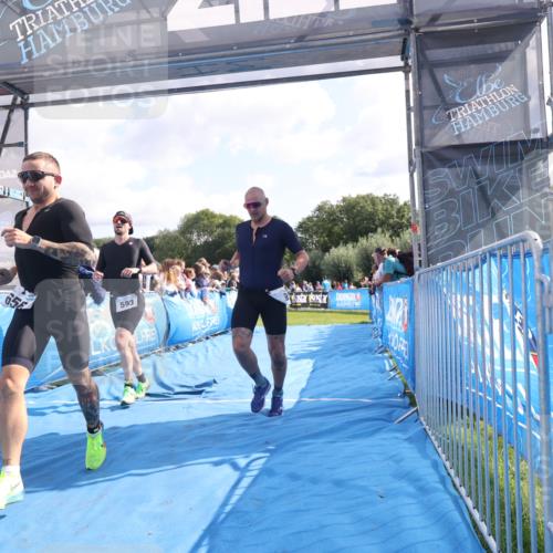 25.08.2024 - Elbe Triathlon Hamburg H.Heesch http://msf.ph/oto/6877267 25.08.2024 11:19:29 Ziel 435, 569, 593, 639, 656 meine-sportfotos.de