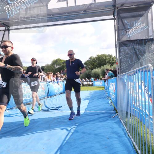 25.08.2024 - Elbe Triathlon Hamburg H.Heesch http://msf.ph/oto/6877270 25.08.2024 11:19:30 Ziel 435, 569, 593, 639, 656 meine-sportfotos.de