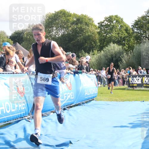 25.08.2024 - Elbe Triathlon Hamburg H.Heesch http://msf.ph/oto/6877282 25.08.2024 11:19:31 Ziel 435, 569, 593, 639, 656 meine-sportfotos.de