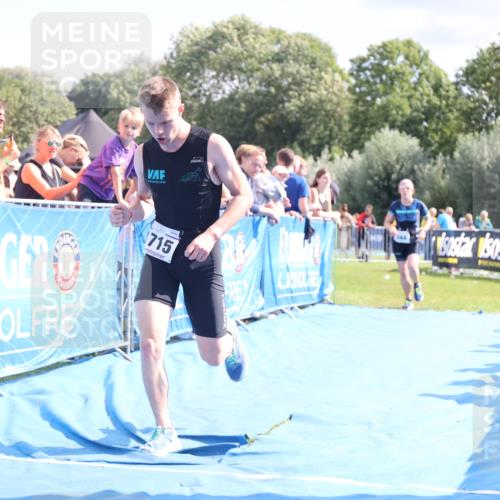 25.08.2024 - Elbe Triathlon Hamburg H.Heesch http://msf.ph/oto/6877298 25.08.2024 11:45:47 Ziel 544, 547, 1715 meine-sportfotos.de