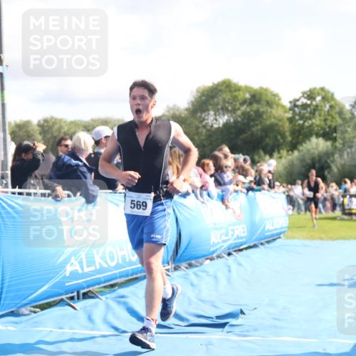 25.08.2024 - Elbe Triathlon Hamburg H.Heesch http://msf.ph/oto/6877299 25.08.2024 11:19:31 Ziel 435, 569, 593, 639, 656 meine-sportfotos.de