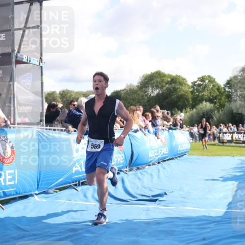 25.08.2024 - Elbe Triathlon Hamburg H.Heesch http://msf.ph/oto/6877305 25.08.2024 11:19:32 Ziel 435, 569, 593, 639, 656 meine-sportfotos.de