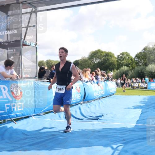 25.08.2024 - Elbe Triathlon Hamburg H.Heesch http://msf.ph/oto/6877308 25.08.2024 11:19:32 Ziel 435, 569, 593, 639, 656 meine-sportfotos.de