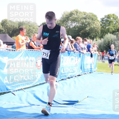 25.08.2024 - Elbe Triathlon Hamburg H.Heesch http://msf.ph/oto/6877313 25.08.2024 11:45:47 Ziel 544, 547, 1715 meine-sportfotos.de
