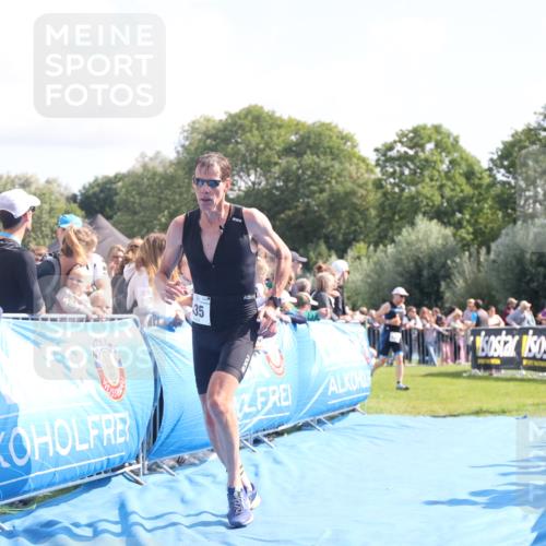 25.08.2024 - Elbe Triathlon Hamburg H.Heesch http://msf.ph/oto/6877333 25.08.2024 11:19:36 Ziel 435, 569, 593, 639, 656 meine-sportfotos.de