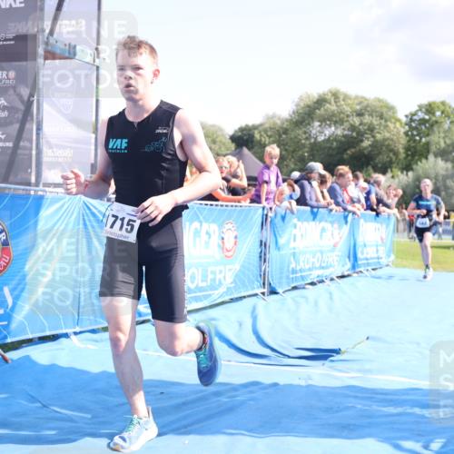 25.08.2024 - Elbe Triathlon Hamburg H.Heesch http://msf.ph/oto/6877342 25.08.2024 11:45:47 Ziel 544, 547, 1715 meine-sportfotos.de