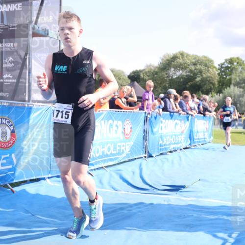 25.08.2024 - Elbe Triathlon Hamburg H.Heesch http://msf.ph/oto/6877344 25.08.2024 11:45:47 Ziel 544, 547, 1715 meine-sportfotos.de