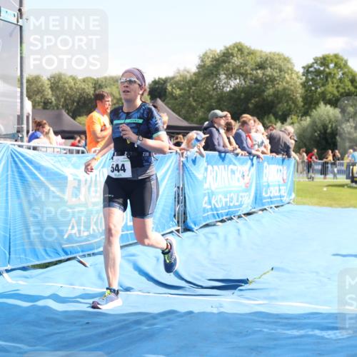 25.08.2024 - Elbe Triathlon Hamburg H.Heesch http://msf.ph/oto/6877355 25.08.2024 11:45:50 Ziel 544, 1715 meine-sportfotos.de