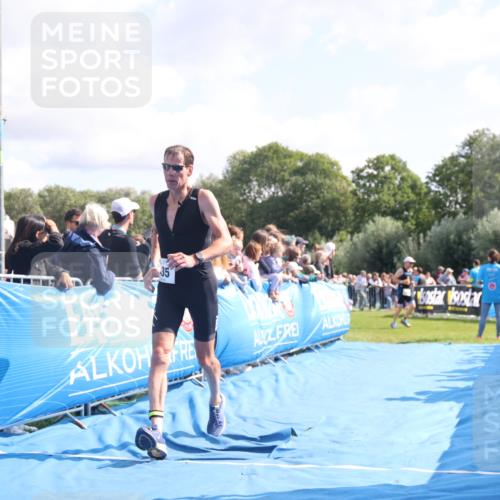 25.08.2024 - Elbe Triathlon Hamburg H.Heesch http://msf.ph/oto/6877363 25.08.2024 11:19:37 Ziel 435, 569, 593, 639 meine-sportfotos.de