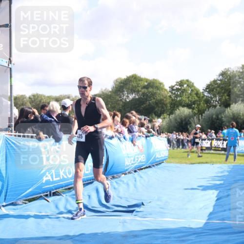 25.08.2024 - Elbe Triathlon Hamburg H.Heesch http://msf.ph/oto/6877364 25.08.2024 11:19:37 Ziel 435, 569, 593, 639 meine-sportfotos.de