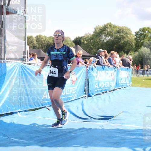 25.08.2024 - Elbe Triathlon Hamburg H.Heesch http://msf.ph/oto/6877366 25.08.2024 11:45:50 Ziel 544, 1715 meine-sportfotos.de