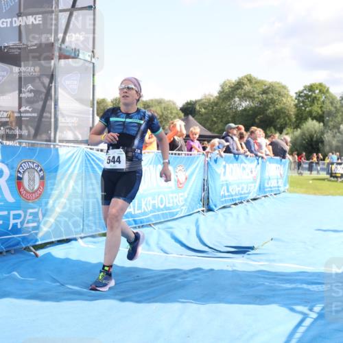 25.08.2024 - Elbe Triathlon Hamburg H.Heesch http://msf.ph/oto/6877378 25.08.2024 11:45:50 Ziel 544, 1715 meine-sportfotos.de