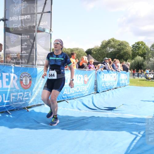 25.08.2024 - Elbe Triathlon Hamburg H.Heesch http://msf.ph/oto/6877385 25.08.2024 11:45:51 Ziel 544, 1715 meine-sportfotos.de