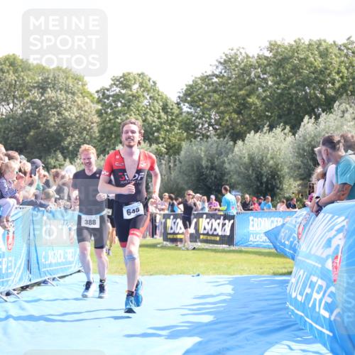 25.08.2024 - Elbe Triathlon Hamburg H.Heesch http://msf.ph/oto/6877400 25.08.2024 11:19:54 Ziel 388, 570, 646 meine-sportfotos.de