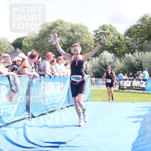 25.08.2024 - Elbe Triathlon Hamburg H.Heesch http://msf.ph/oto/6877407 25.08.2024 12:08:50 Ziel 551, 1423, 1580 meine-sportfotos.de