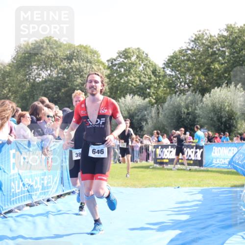 25.08.2024 - Elbe Triathlon Hamburg H.Heesch http://msf.ph/oto/6877412 25.08.2024 11:19:54 Ziel 388, 570, 646 meine-sportfotos.de