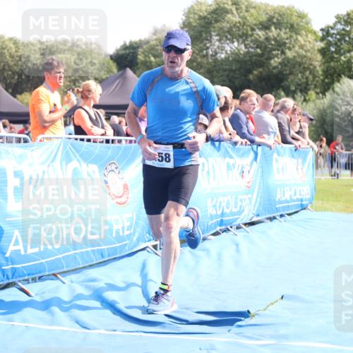 25.08.2024 - Elbe Triathlon Hamburg H.Heesch http://msf.ph/oto/6877417 25.08.2024 11:46:05 Ziel 1458 meine-sportfotos.de