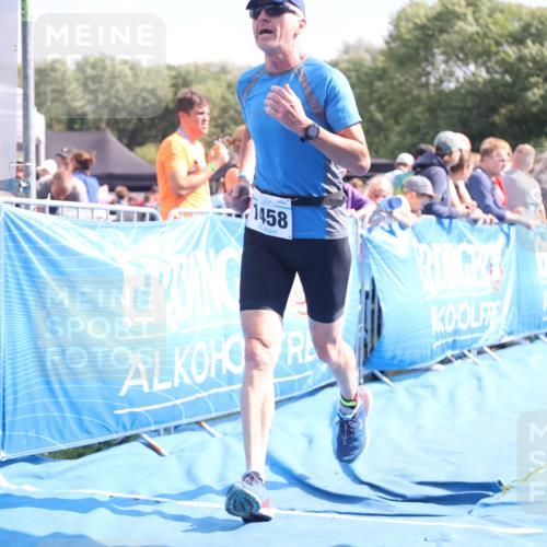 25.08.2024 - Elbe Triathlon Hamburg H.Heesch http://msf.ph/oto/6877435 25.08.2024 11:46:06 Ziel 1458, 1516 meine-sportfotos.de