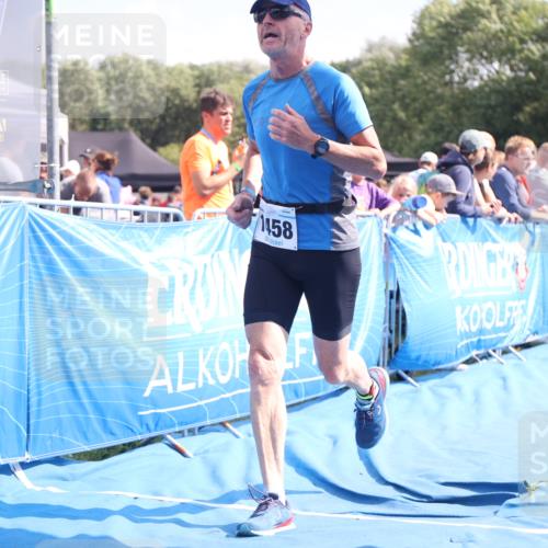25.08.2024 - Elbe Triathlon Hamburg H.Heesch http://msf.ph/oto/6877438 25.08.2024 11:46:06 Ziel 1458, 1516 meine-sportfotos.de
