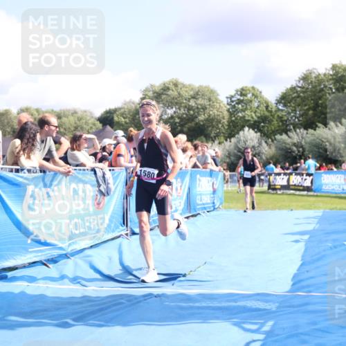 25.08.2024 - Elbe Triathlon Hamburg H.Heesch http://msf.ph/oto/6877440 25.08.2024 12:08:50 Ziel 551, 1423, 1580 meine-sportfotos.de