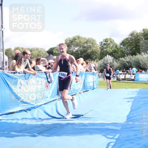 25.08.2024 - Elbe Triathlon Hamburg H.Heesch http://msf.ph/oto/6877446 25.08.2024 12:08:50 Ziel 551, 1423, 1580 meine-sportfotos.de