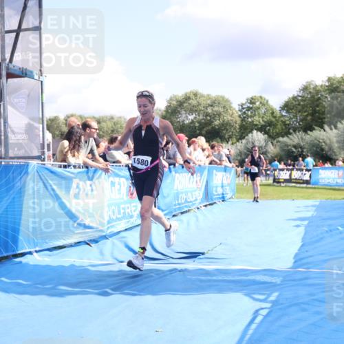 25.08.2024 - Elbe Triathlon Hamburg H.Heesch http://msf.ph/oto/6877455 25.08.2024 12:08:51 Ziel 551, 1580, 1705 meine-sportfotos.de