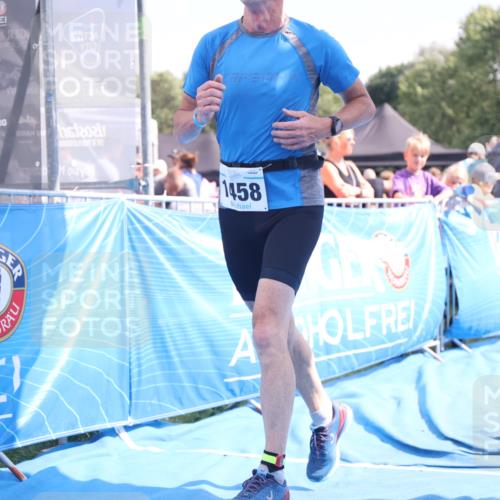 25.08.2024 - Elbe Triathlon Hamburg H.Heesch http://msf.ph/oto/6877457 25.08.2024 11:46:06 Ziel 1458, 1516 meine-sportfotos.de