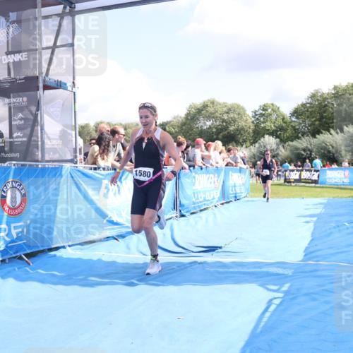 25.08.2024 - Elbe Triathlon Hamburg H.Heesch http://msf.ph/oto/6877465 25.08.2024 12:08:51 Ziel 551, 1580, 1705 meine-sportfotos.de