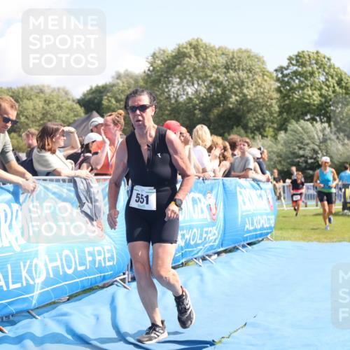 25.08.2024 - Elbe Triathlon Hamburg H.Heesch http://msf.ph/oto/6877471 25.08.2024 12:08:54 Ziel 551, 1580, 1705 meine-sportfotos.de