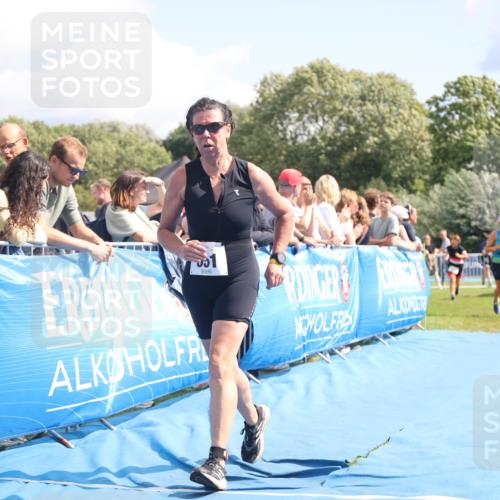 25.08.2024 - Elbe Triathlon Hamburg H.Heesch http://msf.ph/oto/6877485 25.08.2024 12:08:55 Ziel 527, 551, 1580, 1705 meine-sportfotos.de
