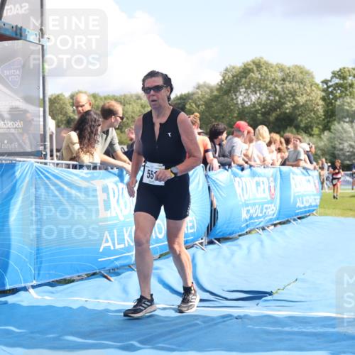 25.08.2024 - Elbe Triathlon Hamburg H.Heesch http://msf.ph/oto/6877501 25.08.2024 12:08:55 Ziel 527, 551, 1580, 1705 meine-sportfotos.de
