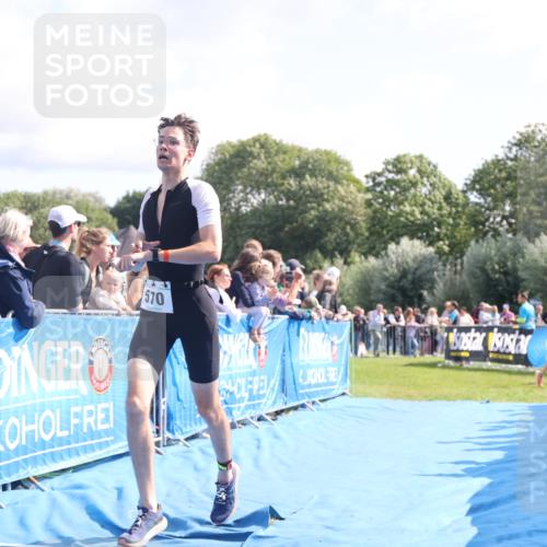 25.08.2024 - Elbe Triathlon Hamburg H.Heesch http://msf.ph/oto/6877506 25.08.2024 11:19:58 Ziel 388, 570, 646 meine-sportfotos.de