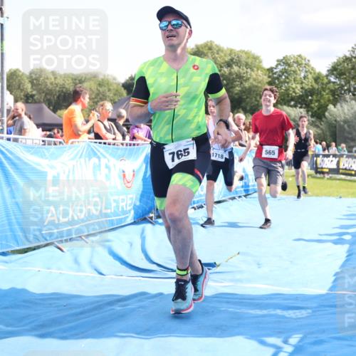 25.08.2024 - Elbe Triathlon Hamburg H.Heesch http://msf.ph/oto/6877546 25.08.2024 11:46:16 Ziel 516, 565, 765, 779, 1516, 1718 meine-sportfotos.de