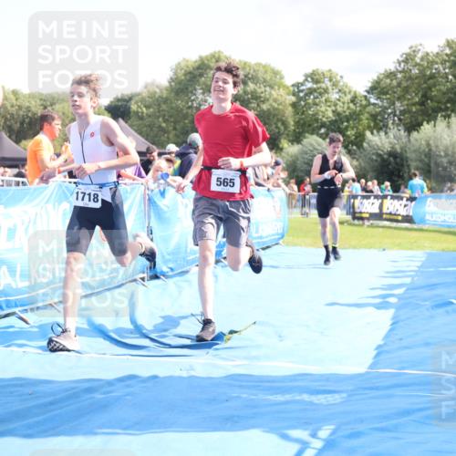 25.08.2024 - Elbe Triathlon Hamburg H.Heesch http://msf.ph/oto/6877555 25.08.2024 11:46:17 Ziel 516, 565, 765, 779, 1516, 1718 meine-sportfotos.de