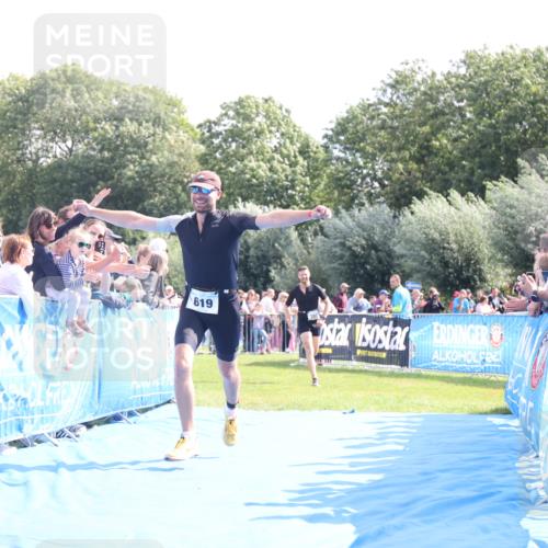 25.08.2024 - Elbe Triathlon Hamburg H.Heesch http://msf.ph/oto/6877559 25.08.2024 11:20:08 Ziel 619, 793 meine-sportfotos.de