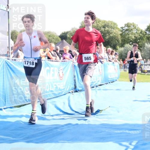 25.08.2024 - Elbe Triathlon Hamburg H.Heesch http://msf.ph/oto/6877567 25.08.2024 11:46:17 Ziel 516, 565, 765, 779, 1516, 1718 meine-sportfotos.de