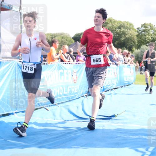 25.08.2024 - Elbe Triathlon Hamburg H.Heesch http://msf.ph/oto/6877572 25.08.2024 11:46:17 Ziel 516, 565, 765, 779, 1516, 1718 meine-sportfotos.de