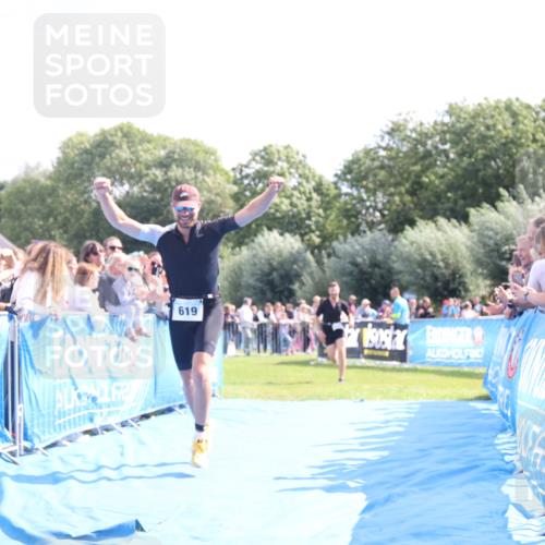 25.08.2024 - Elbe Triathlon Hamburg H.Heesch http://msf.ph/oto/6877579 25.08.2024 11:20:09 Ziel 619, 793 meine-sportfotos.de