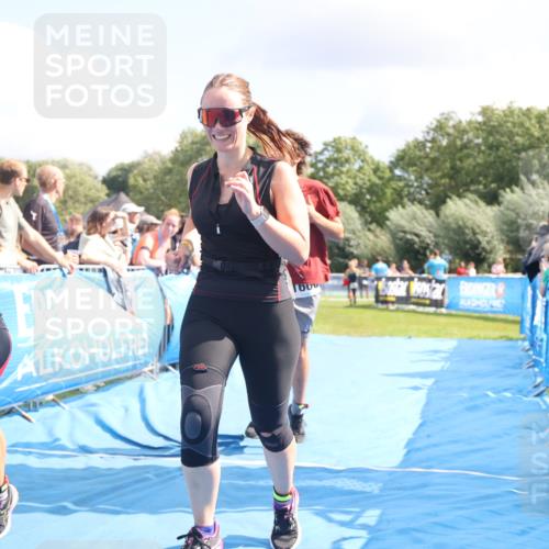 25.08.2024 - Elbe Triathlon Hamburg H.Heesch http://msf.ph/oto/6877596 25.08.2024 12:09:04 Ziel 501, 527, 1606, 1621, 1693, 1705 meine-sportfotos.de