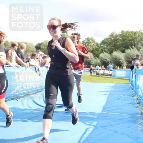 25.08.2024 - Elbe Triathlon Hamburg H.Heesch http://msf.ph/oto/6877599 25.08.2024 12:09:04 Ziel 501, 527, 1606, 1621, 1693, 1705 meine-sportfotos.de