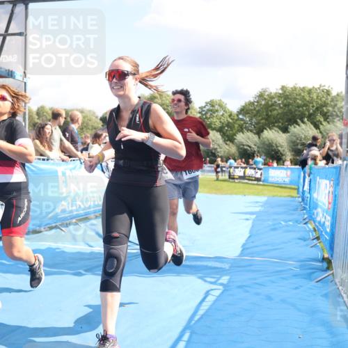 25.08.2024 - Elbe Triathlon Hamburg H.Heesch http://msf.ph/oto/6877602 25.08.2024 12:09:04 Ziel 501, 527, 1606, 1621, 1693, 1705 meine-sportfotos.de