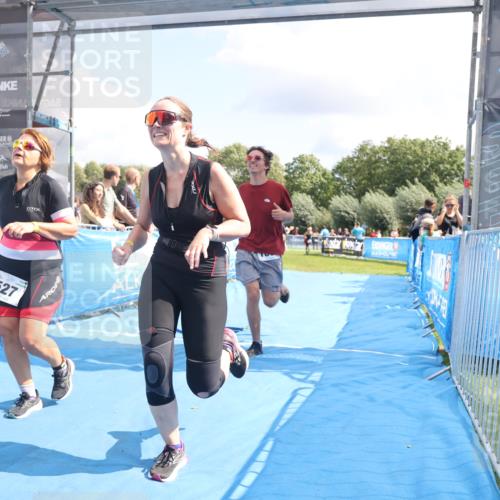 25.08.2024 - Elbe Triathlon Hamburg H.Heesch http://msf.ph/oto/6877606 25.08.2024 12:09:04 Ziel 501, 527, 1606, 1621, 1693, 1705 meine-sportfotos.de